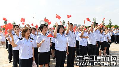 救援高中女孩